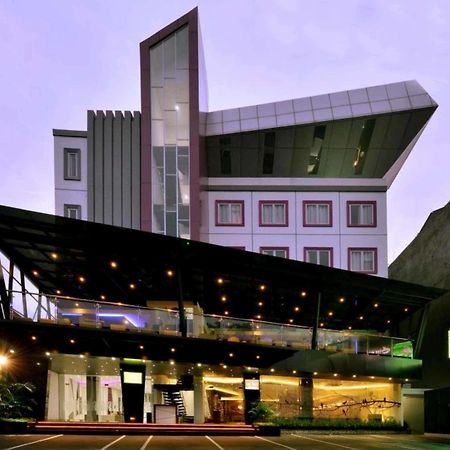 Oak Tree Urban Hotel Джакарта Екстер'єр фото