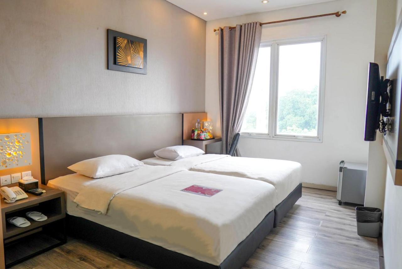 Oak Tree Urban Hotel Джакарта Екстер'єр фото